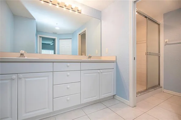 a bathroom with a toilet