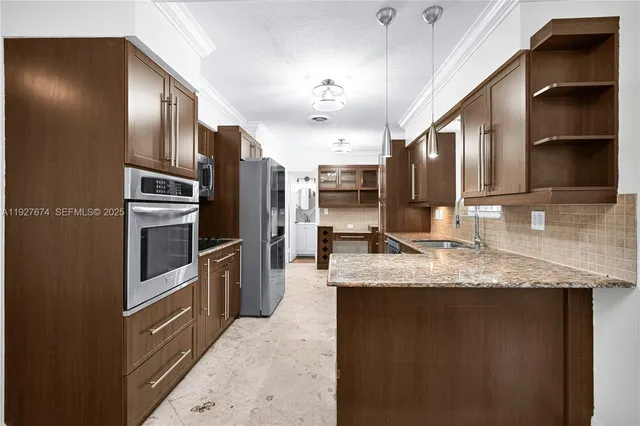 $4,000 | 5713 Jefferson Street, Hollywood, FL 33023