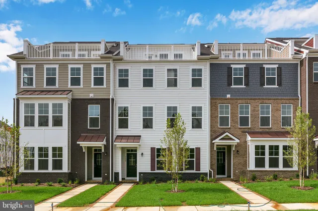 $3,650 | 1648 Sandpiper Bay Loop, Dumfries, VA 22026