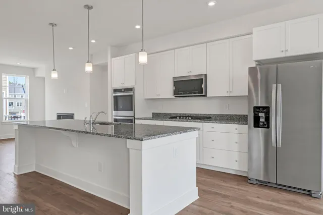 $3,650 | 1648 Sandpiper Bay Loop, Dumfries, VA 22026