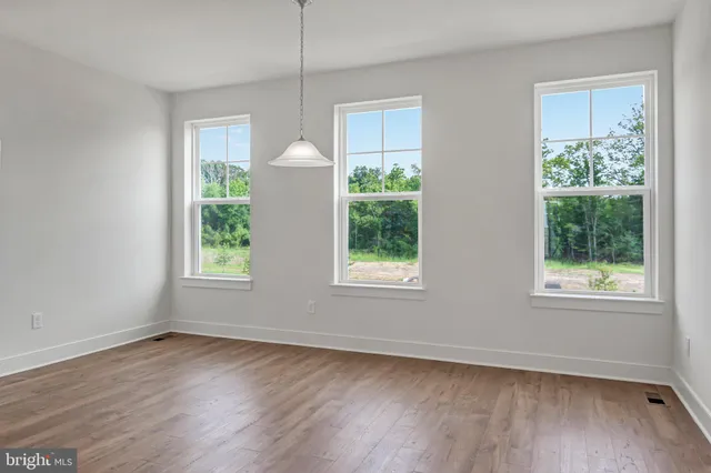 $3,650 | 1648 Sandpiper Bay Loop, Dumfries, VA 22026