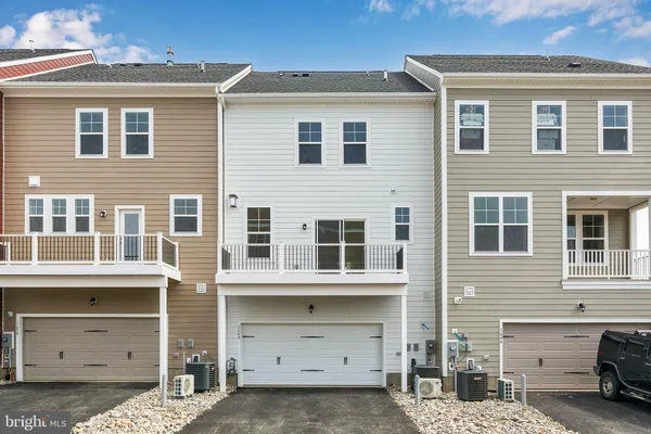 $3,650 | 1648 Sandpiper Bay Loop, Dumfries, VA 22026