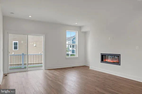 $3,650 | 1648 Sandpiper Bay Loop, Dumfries, VA 22026