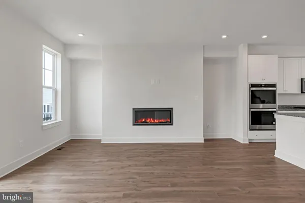 $3,650 | 1648 Sandpiper Bay Loop, Dumfries, VA 22026