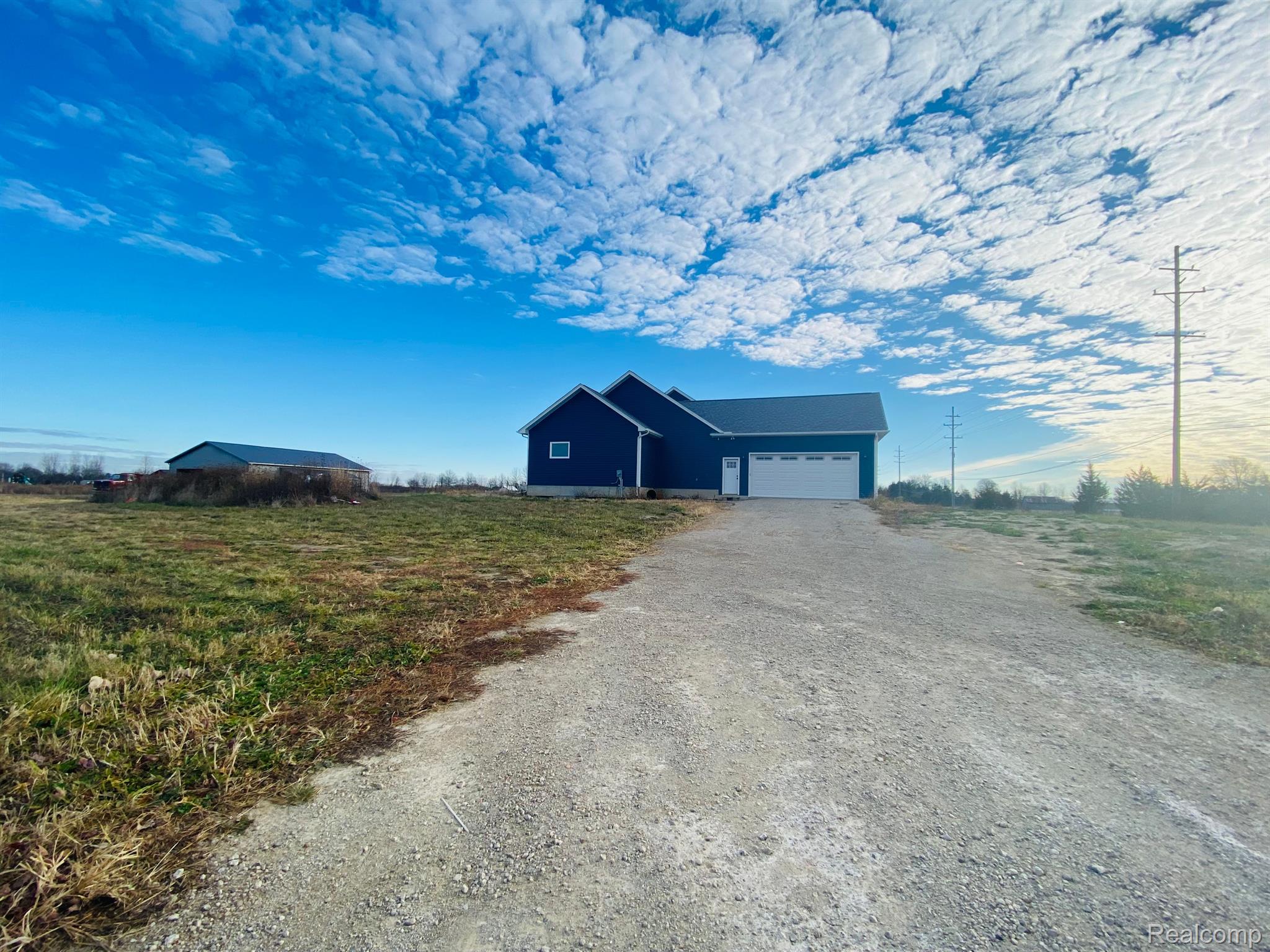 14100 Annabell Road Carleton, MI 48117 - Photo 28 of 29 Driveway to garage