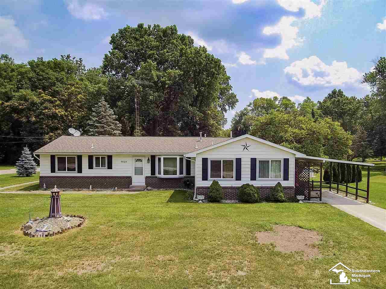 9924 Goff Road Temperance, MI 48182 - Photo 1 of 36