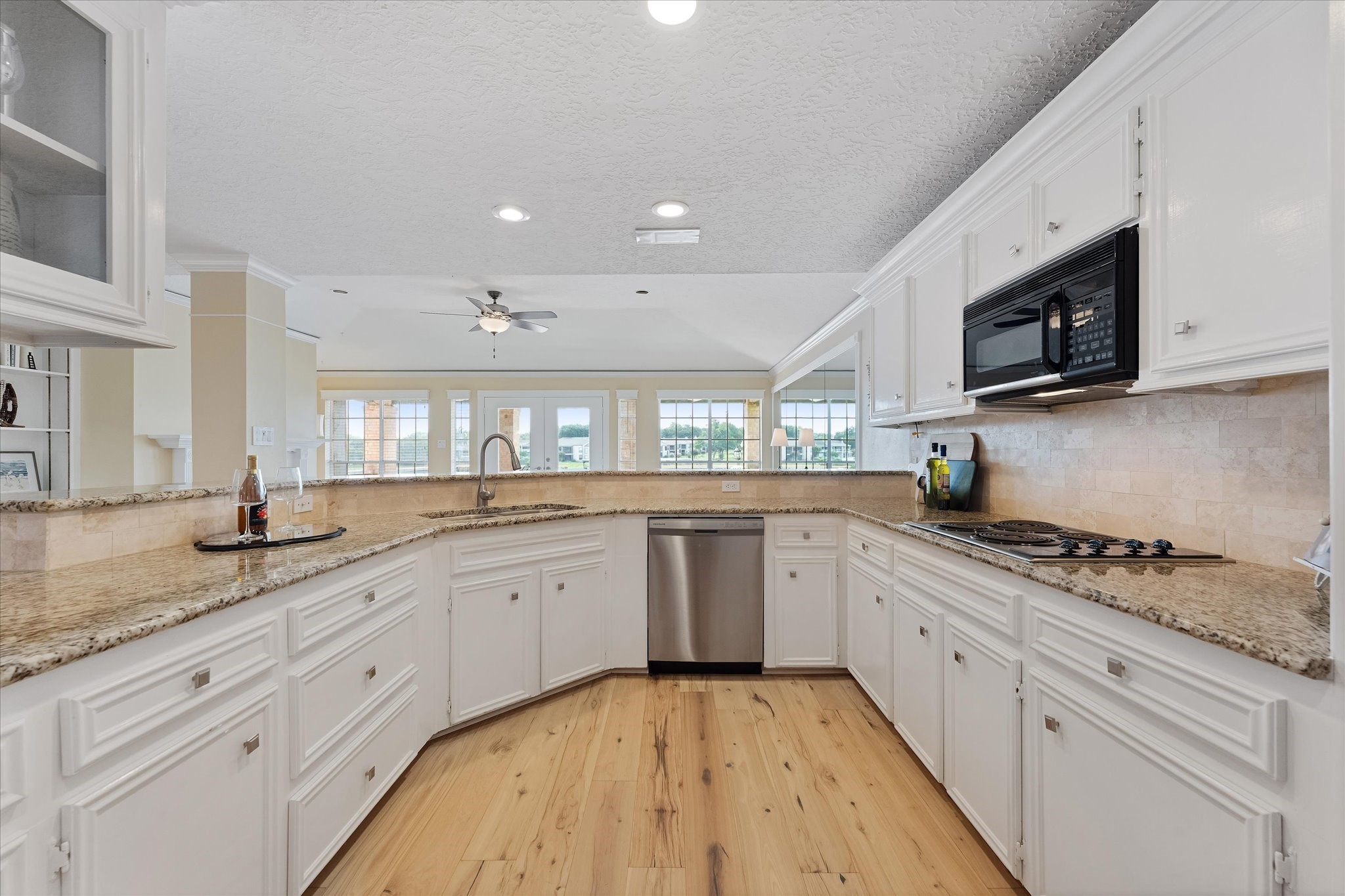 225 Capetown Conroe, TX 77356 - Photo 5 of 45