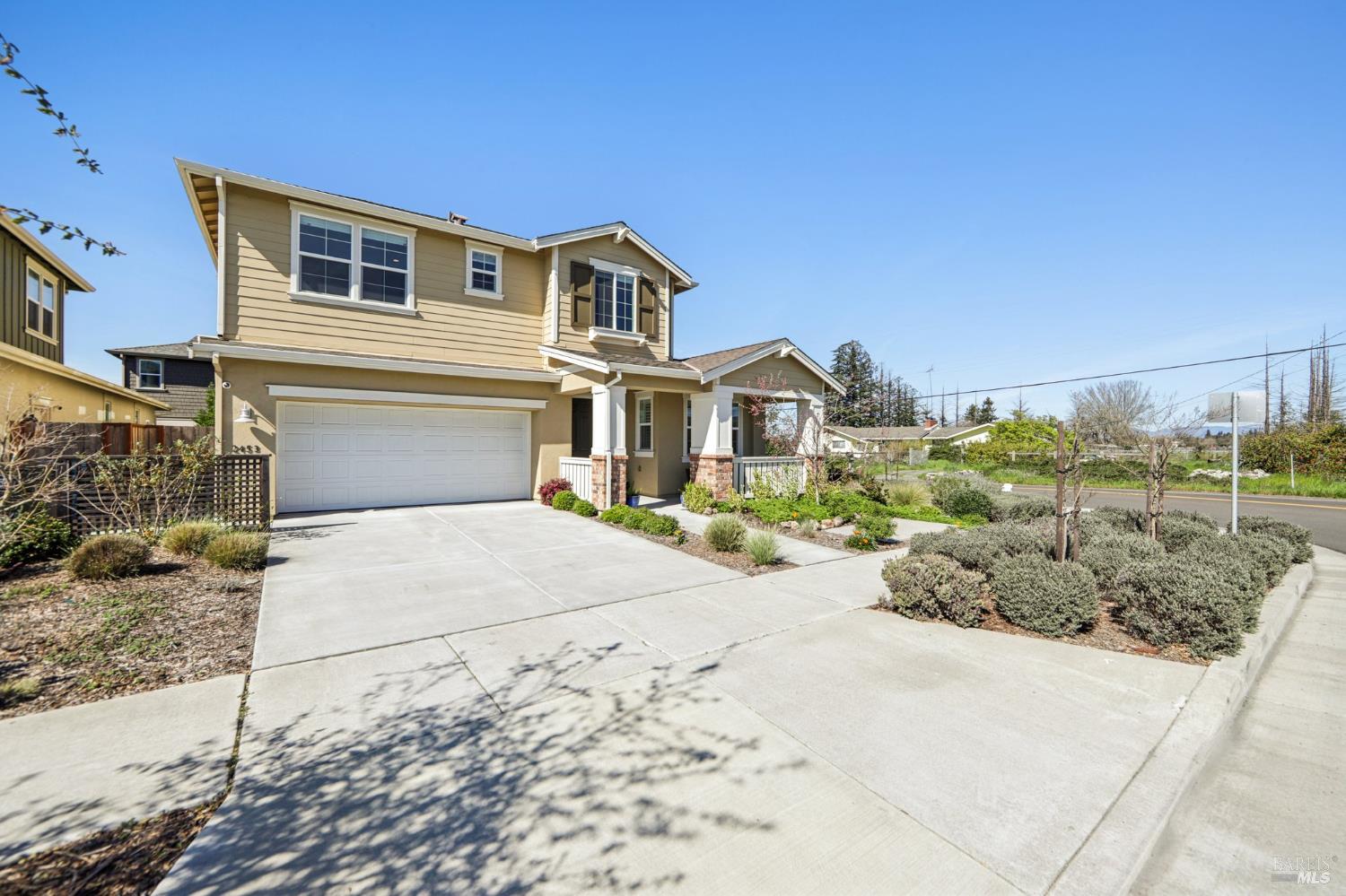 2453 Francisco Avenue Santa Rosa, CA 95403 - Photo 3 of 56