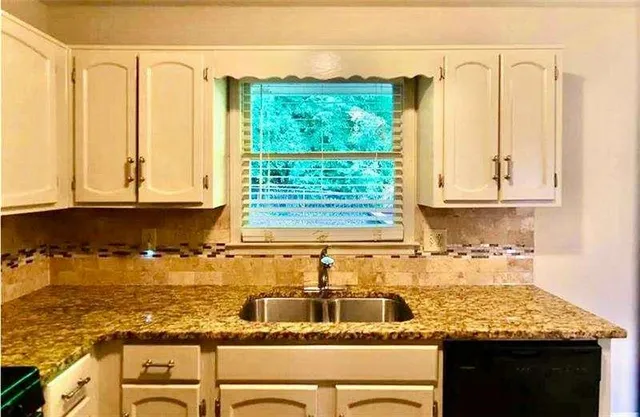 $2,600 | 3562 Bryant Lane, Marietta, GA 30066