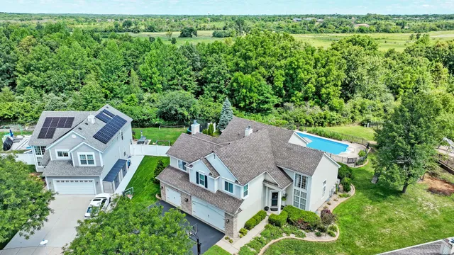 $880,000 | 1354 Branden Court, Bartlett, IL 60103