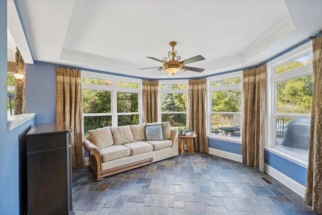 $880,000 | 1354 Branden Court, Bartlett, IL 60103