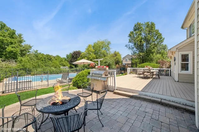 $880,000 | 1354 Branden Court, Bartlett, IL 60103