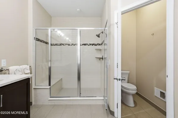 $899,000 | 29 Legacy Court, Freehold, NJ 07728