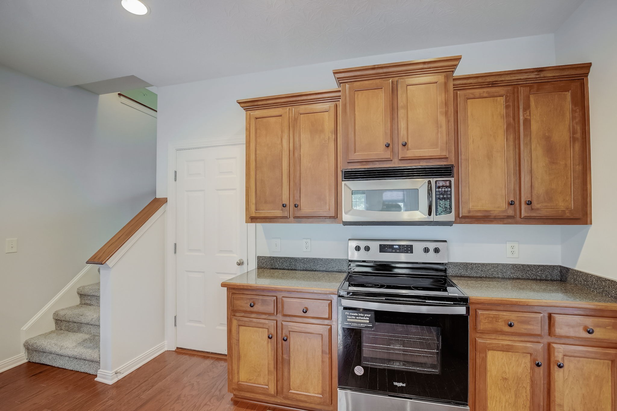 124 Cedar Ridge Lane Hendersonville, TN 37075 - Photo 24 of 66 a kitchen with granite countertop a stove and a sink