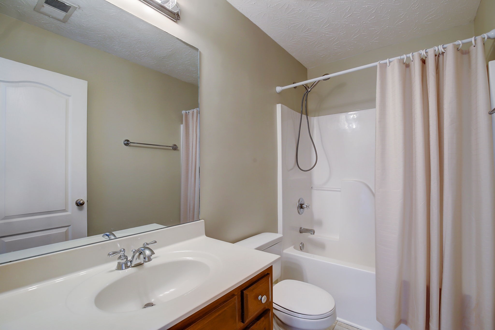 124 Cedar Ridge Lane Hendersonville, TN 37075 - Photo 40 of 66 a bathroom with a sink toilet and shower