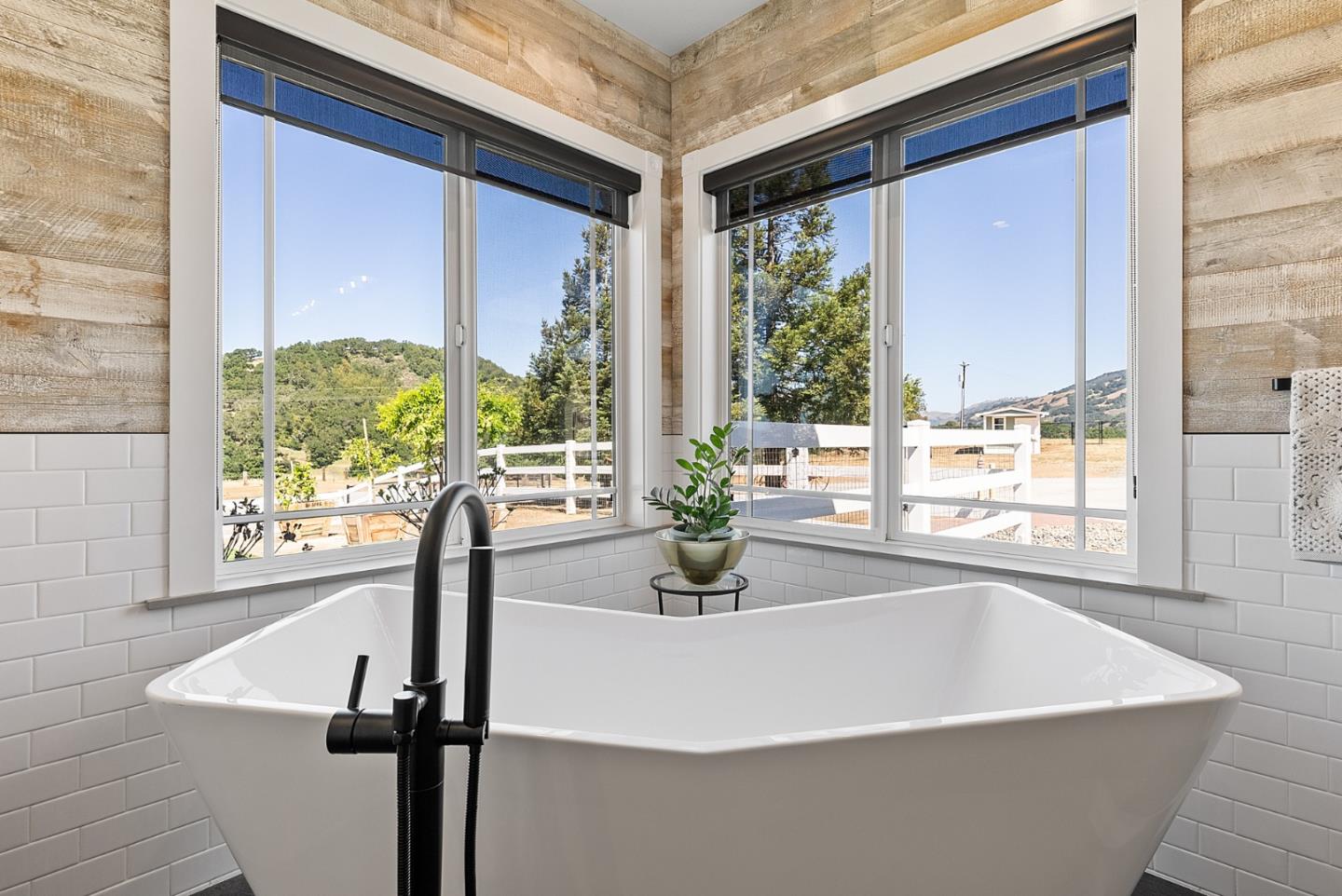 4460 Roop Road Gilroy, CA 95020 - Photo 27 of 68