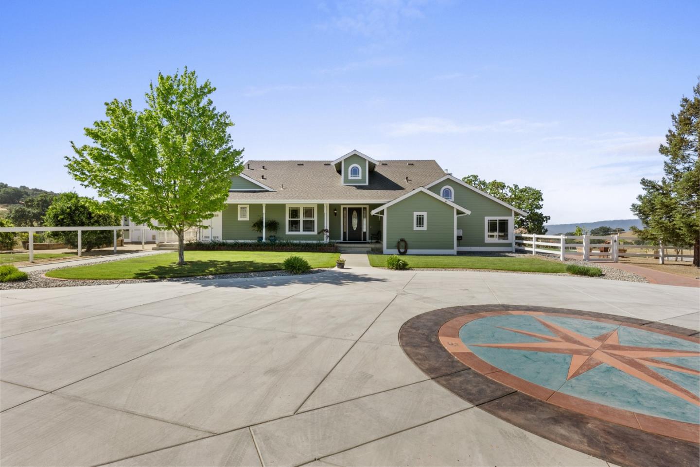 4460 Roop Road Gilroy, CA 95020 - Photo 6 of 68