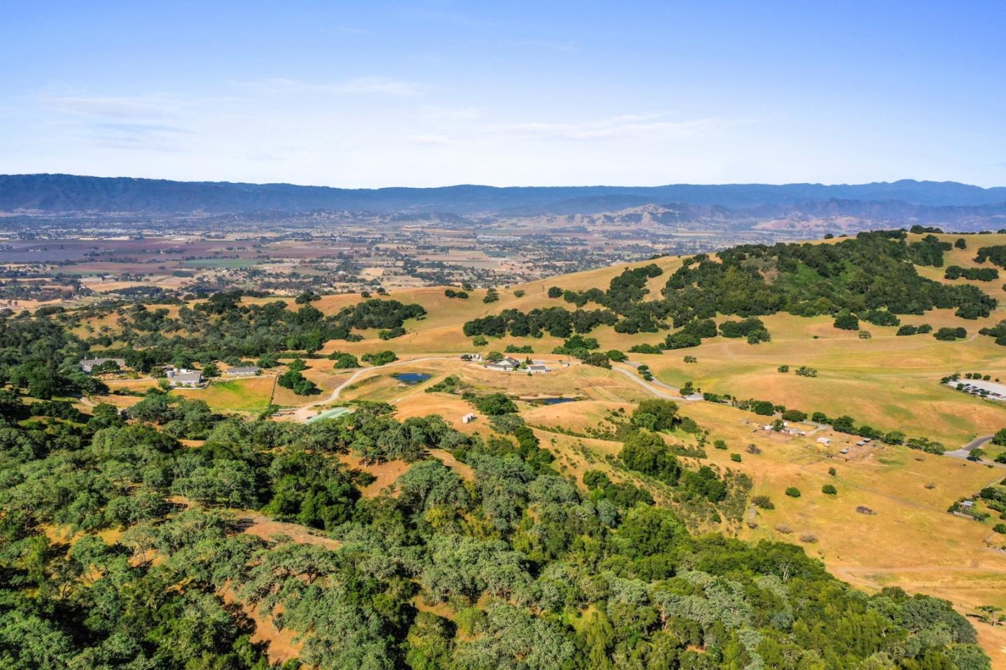 4460 Roop Road Gilroy, CA 95020 - Photo 64 of 68 a view of a town with mountains in the background