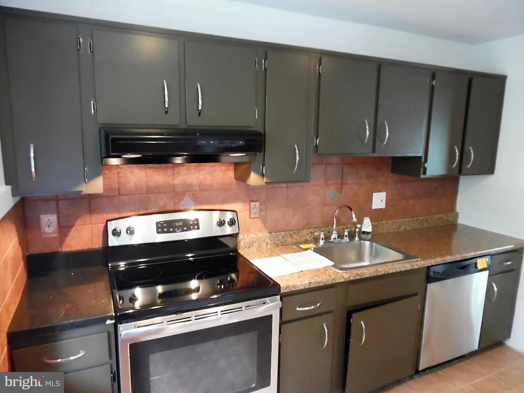 9426 Farewell Road Columbia, MD 21045 - Photo 14 of 30 Kitchen