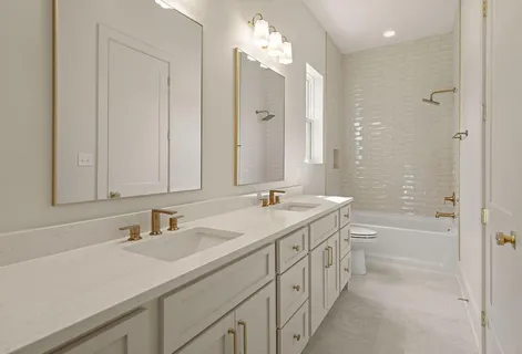 $682,500 | 4221 Cypress Point Drive, Covington, LA 70433