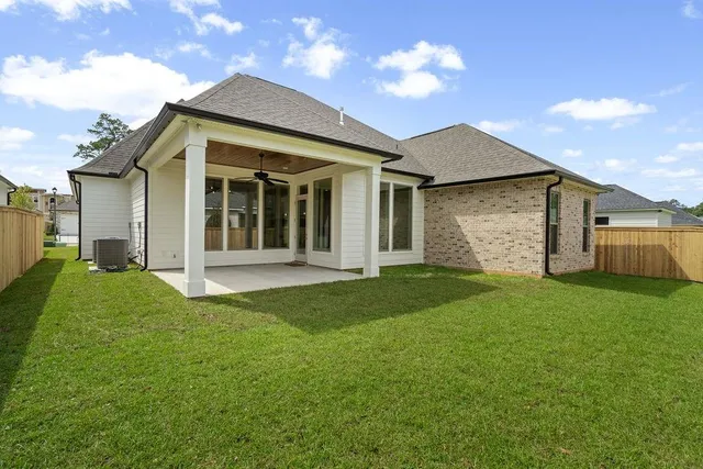 $682,500 | 4221 Cypress Point Drive, Covington, LA 70433