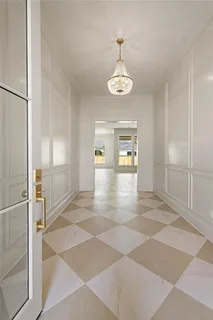 $682,500 | 4221 Cypress Point Drive, Covington, LA 70433