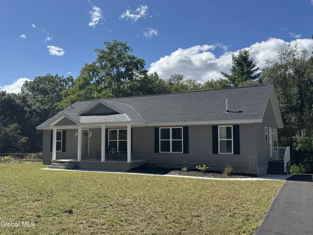 $529,500 | 152 Ingersoll Road, Wilton, NY 12866