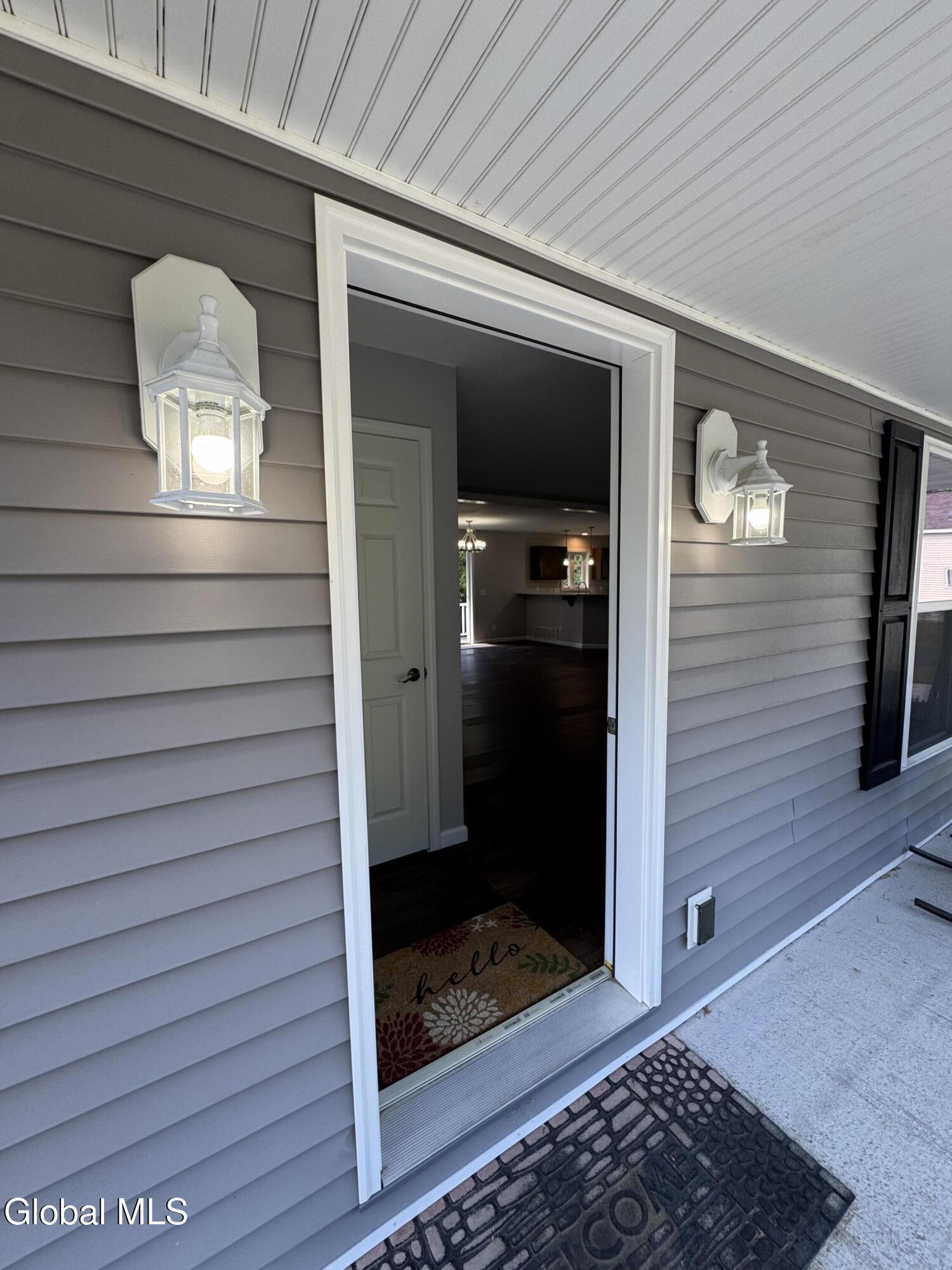 152 Ingersoll Road Wilton, NY 12866 - Photo 9 of 33 Front Entrance