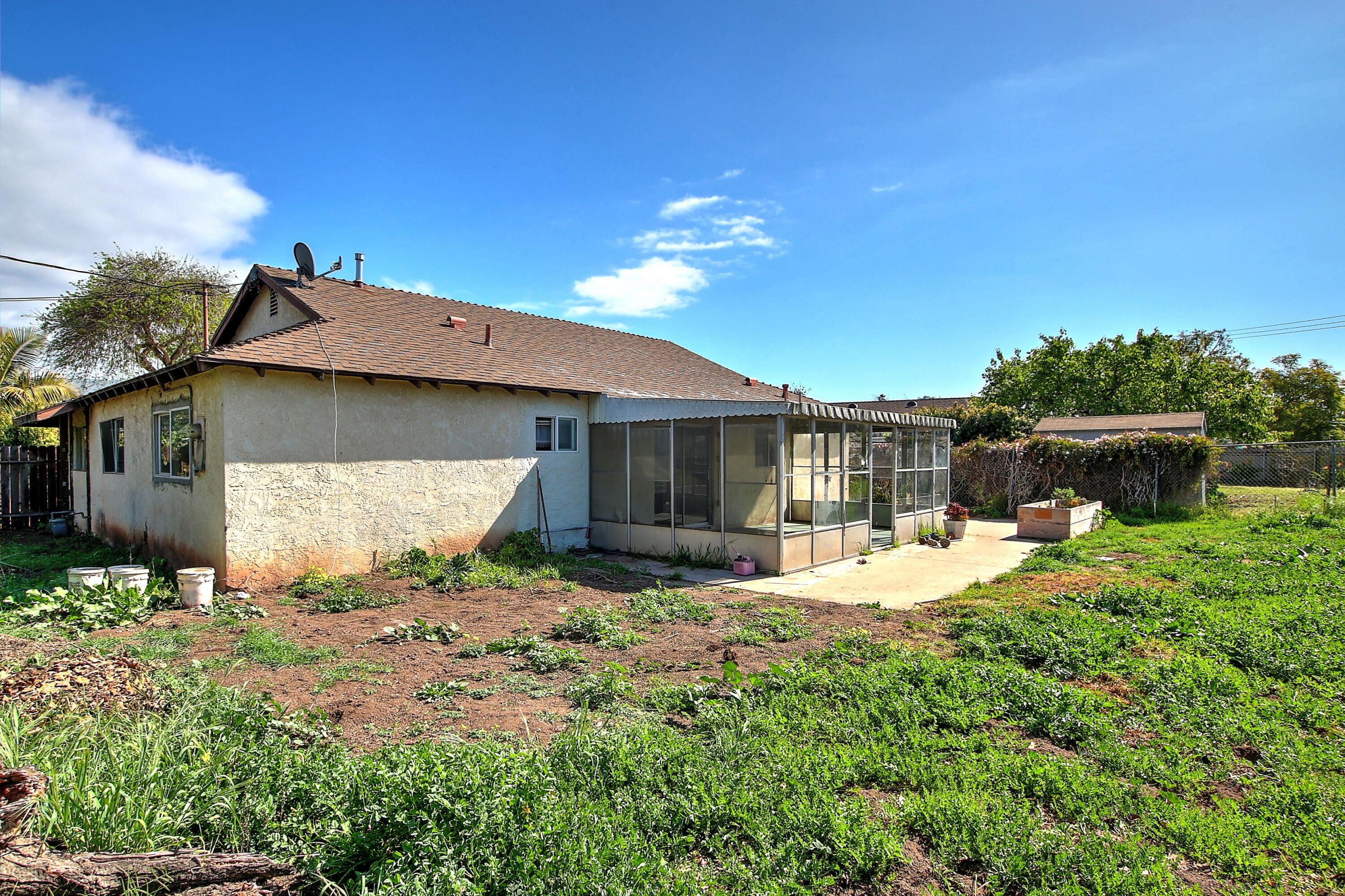 4773 Sterling Way Carpinteria, CA 93013 - Photo 14 of 16 007