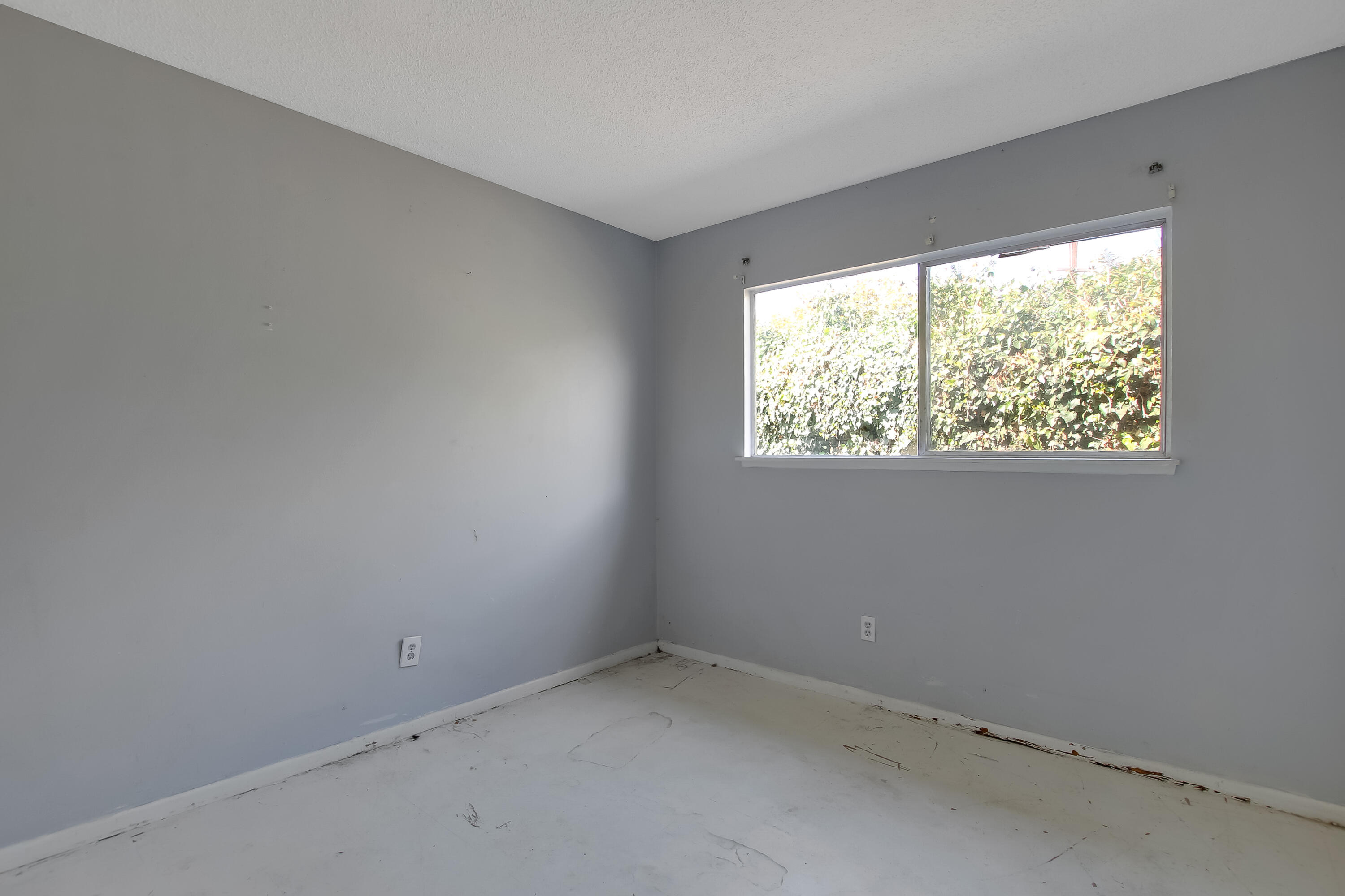 4773 Sterling Way Carpinteria, CA 93013 - Photo 9 of 16 025