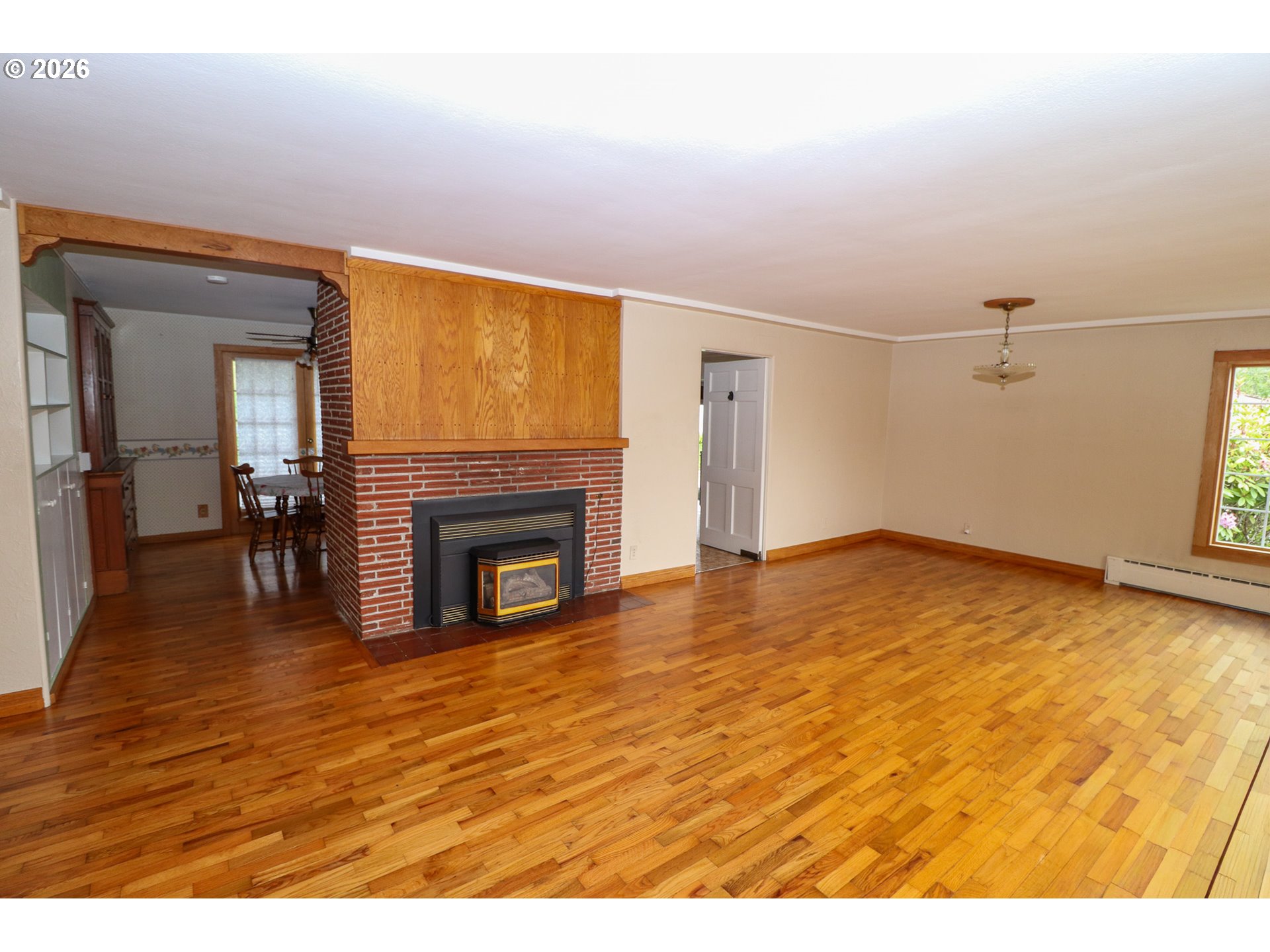 1338 D Street Coos Bay, OR 97420 - Photo 4 of 48