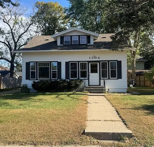 $234,900 | 1304 7th Avenue, Worthington, MN 56187