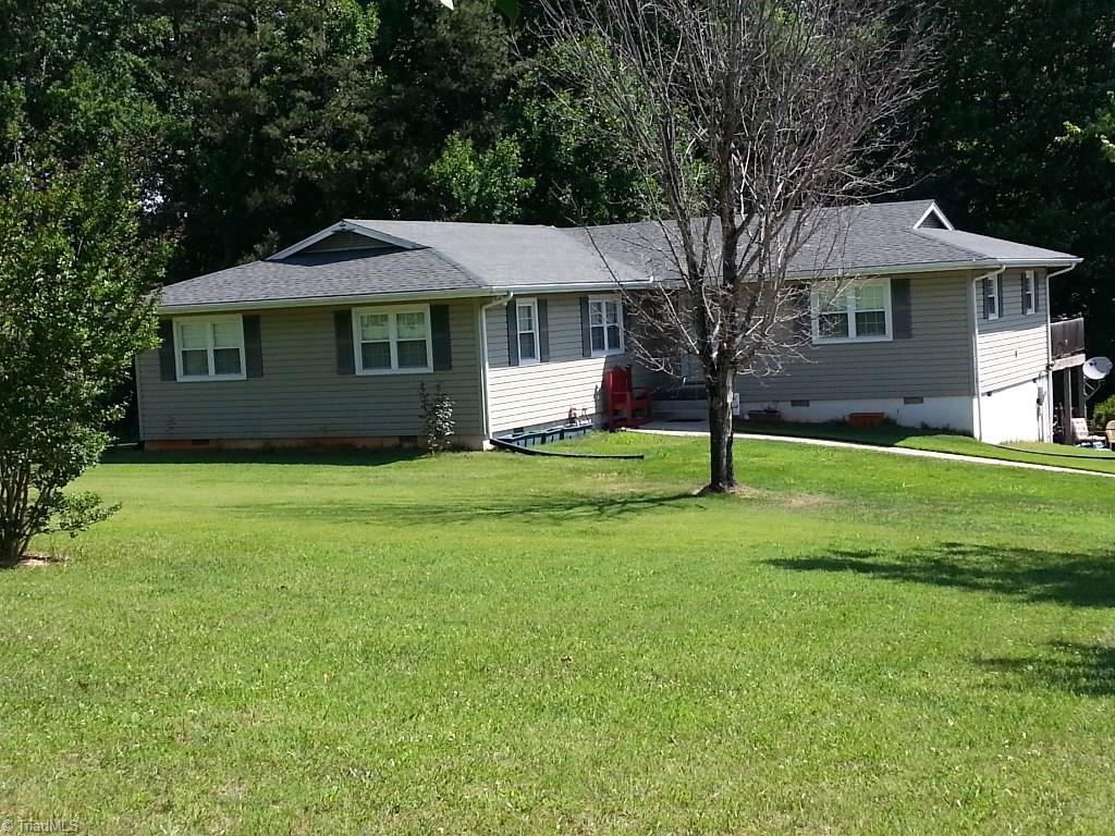 229 Towe Road Pilot Mountain, NC 27041 - Photo 2 of 18 Gallery Image 2