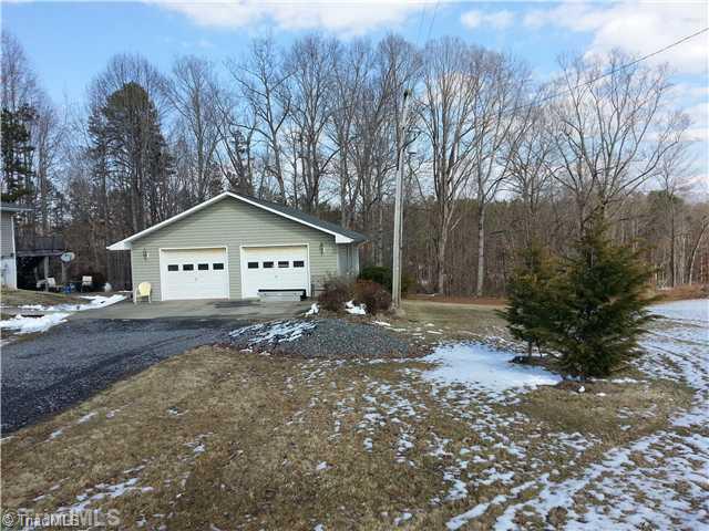 229 Towe Road Pilot Mountain, NC 27041 - Photo 5 of 18 Exterior Front.