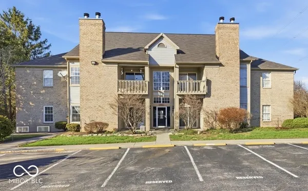 $154,900 | 3704 Reflections Drive, Unit 4, Indianapolis, IN 46214