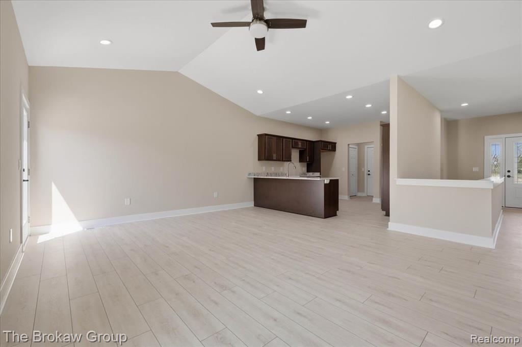 3365 Meadow Ridge Court Davison, MI 48423 - Photo 13 of 46