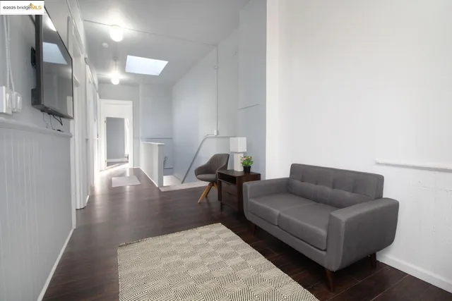 $1,250,000 | 1502 8th Street, Oakland, CA 94607