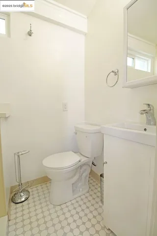 $1,250,000 | 1502 8th Street, Oakland, CA 94607