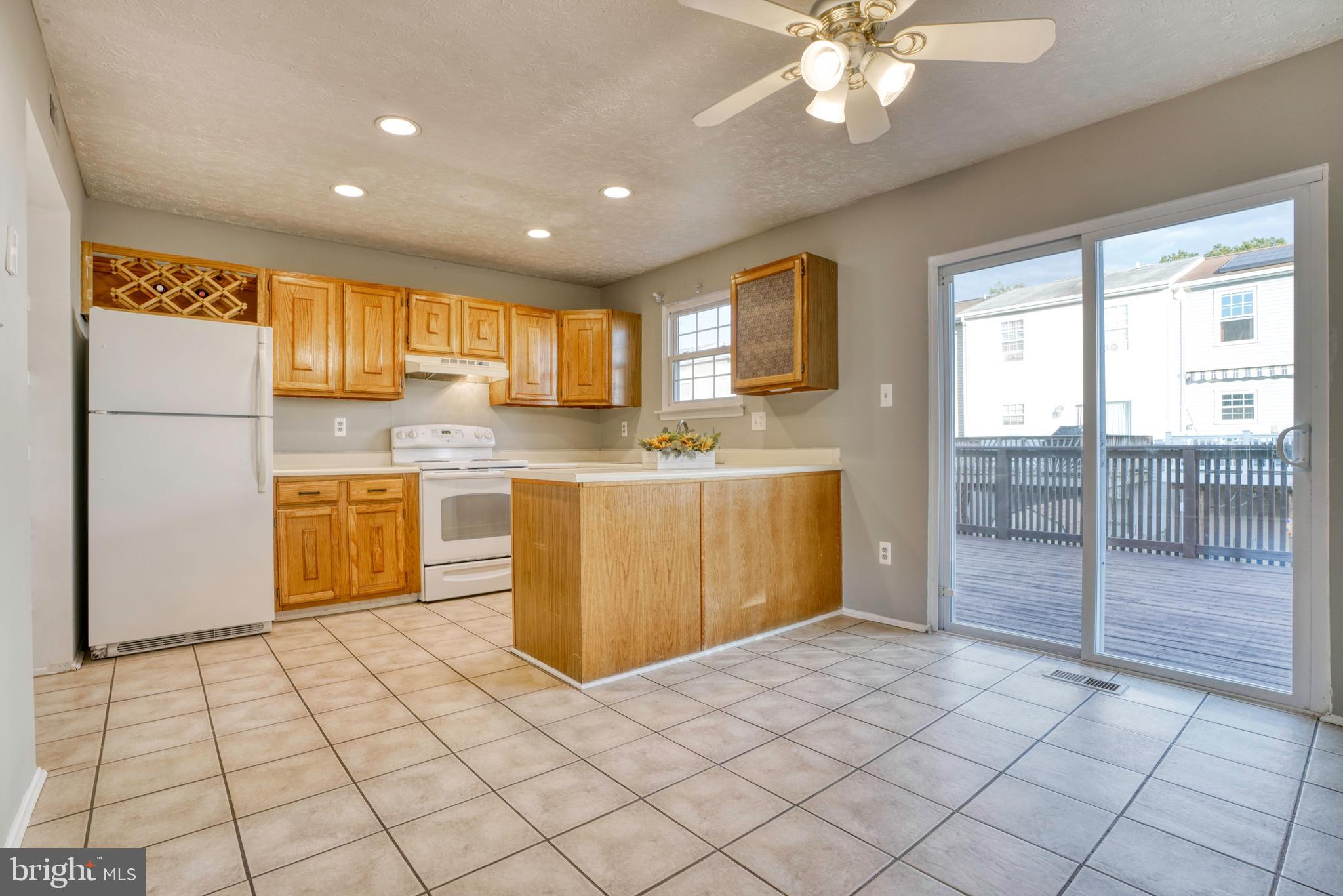 4021 Issacs Road Baltimore, MD 21220 - Photo 14 of 48 Kitchen