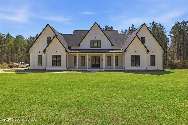 $721,900 | 9343 Highway 25, Lena, MS 39094