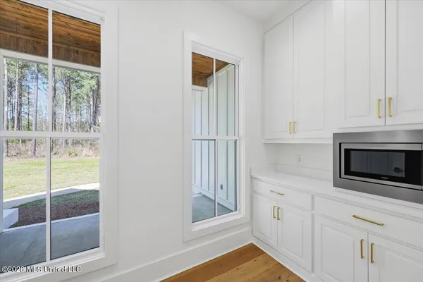 $721,900 | 9343 Highway 25, Lena, MS 39094