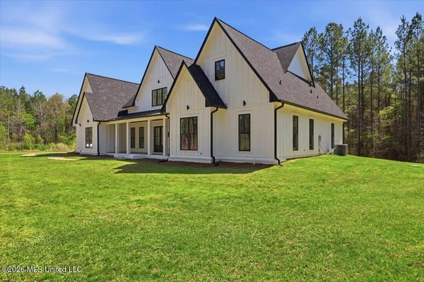 $721,900 | 9343 Highway 25, Lena, MS 39094