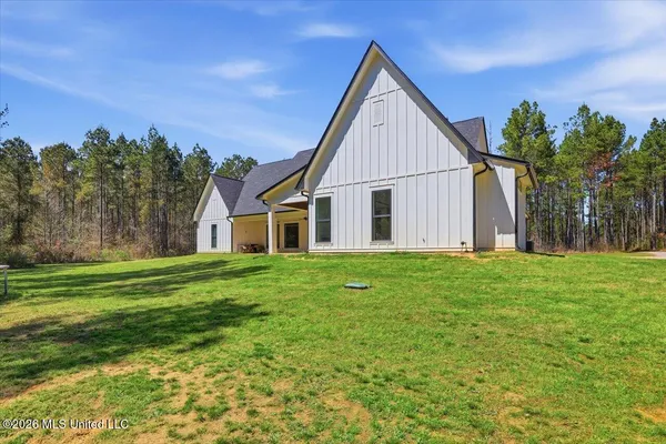 $721,900 | 9343 Highway 25, Lena, MS 39094