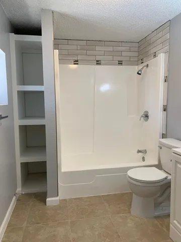 $1,450 | 710 12th Street, Shallowater, TX 79363