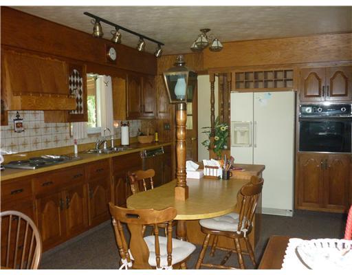 2239 Dellenbaugh Road Tarentum, PA 15084 - Photo 2 of 18 Kitchen.