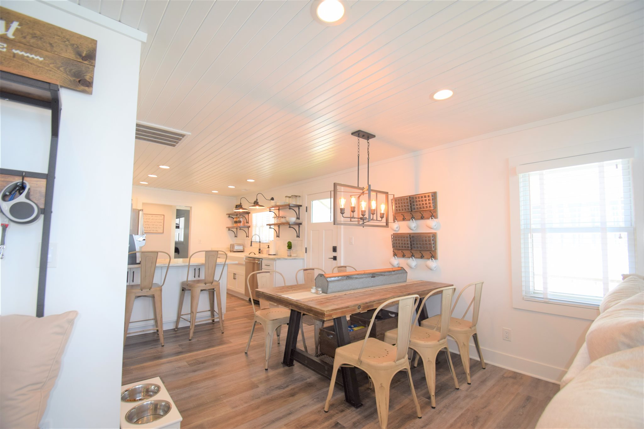 9078 East Hatchery Road Syracuse, IN 46567 - Photo 12 of 34 Gallery Image 12