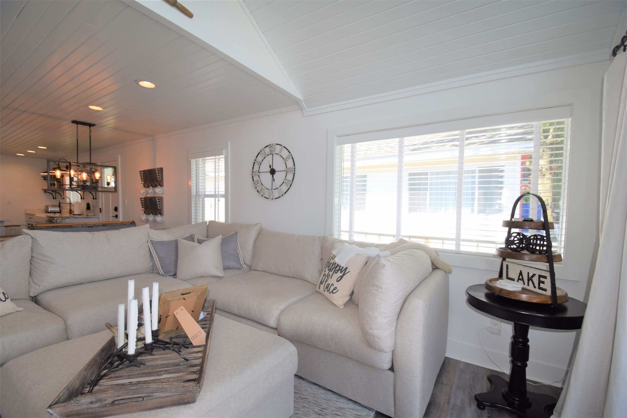 9078 East Hatchery Road Syracuse, IN 46567 - Photo 16 of 34 Gallery Image 16