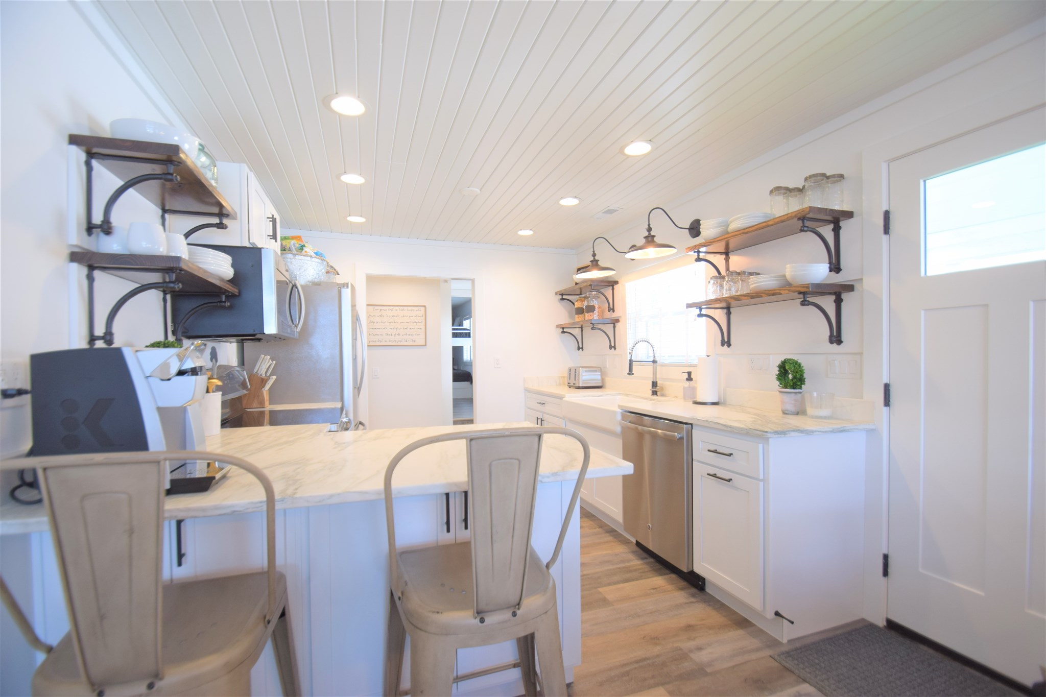 9078 East Hatchery Road Syracuse, IN 46567 - Photo 8 of 34 Gallery Image 8