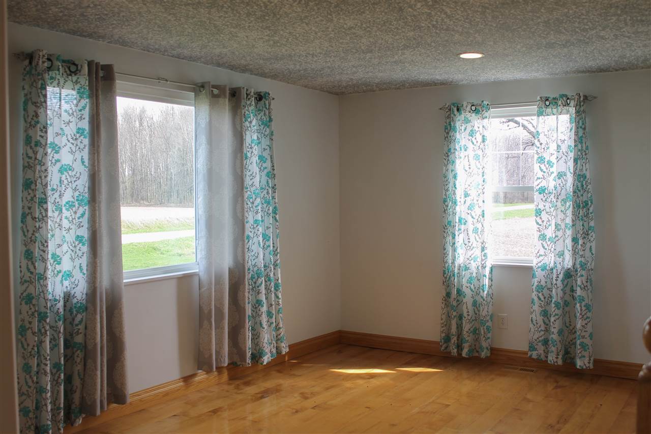19422 Stuart Road Chesaning, MI 48616 - Photo 16 of 28 31377778-15.JPG