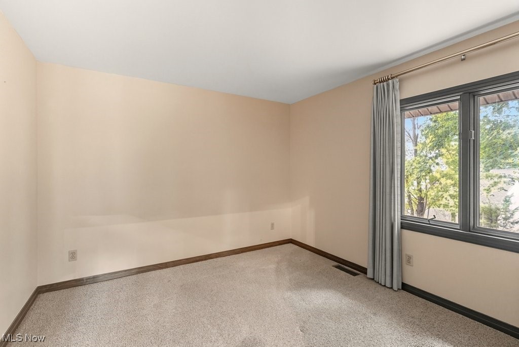 635 Inverness Road Akron, OH 44313 - Photo 29 of 36 Unfurnished room featuring baseboards